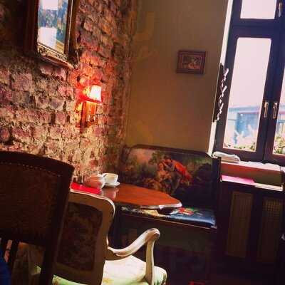 Hoover & Floyd Tages & Abend Bar