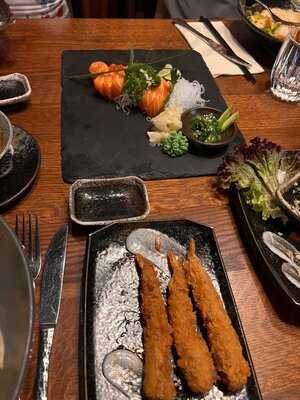 Javi - Japanese & Vietnamese