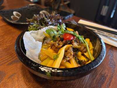 Javi - Japanese & Vietnamese