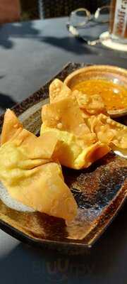 Javi - Japanese & Vietnamese