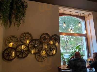 Hickory Grill & Smokehouse