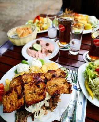 Theo´s Wasserhausle Restaurant & Biergarten