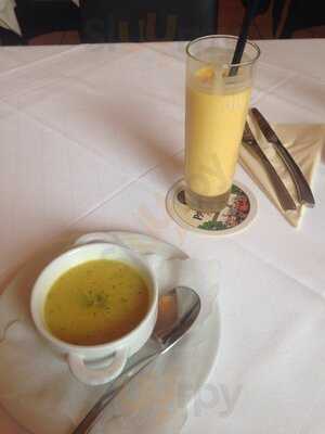 New Delhi Indisches Restaurant & Bar