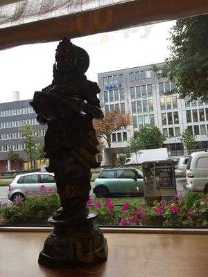 New Delhi Indisches Restaurant & Bar