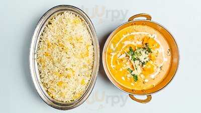 New Delhi Indisches Restaurant & Bar