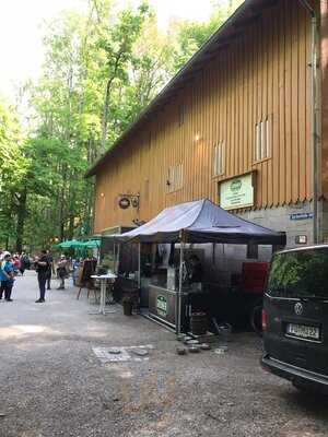 Grüner Felsenkeller