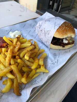 Plain Vanilla Burger