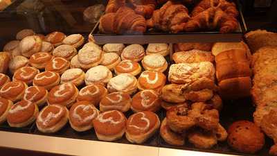 Brunner Baker & Café In Gutenberghaus