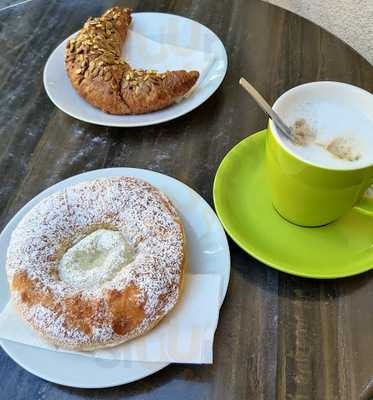 Brunner Baker & Café In Gutenberghaus