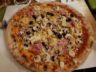 Solo Pizza - Pizzeria Bar Cucina