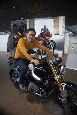 Biker's Lodge In Der Bmw Welt