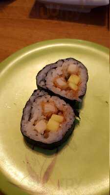 Running Sushi Und Warme  Asia Snacks