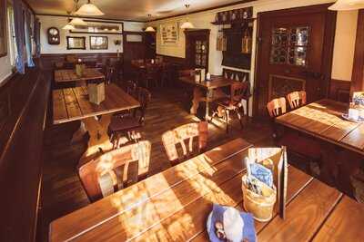 Finyas Taverne Im Lutzgarten