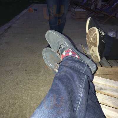 Theos Lounge & Bar Restaurant