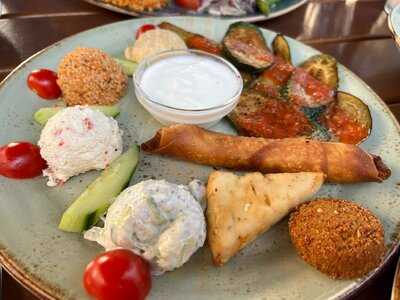 Dilan Meze & Bar