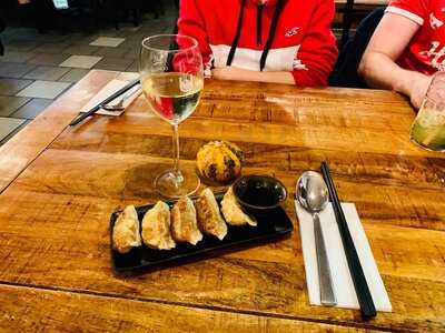 Fin - Vietnamese & Japanese