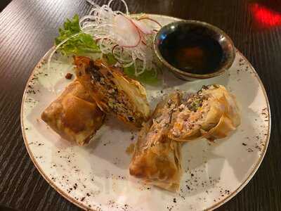 Fin - Vietnamese & Japanese