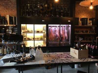 Leo Hillinger Wineshop & Bar München