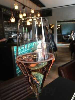 Leo Hillinger Wineshop & Bar München