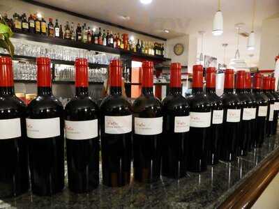 Gionti Bar Restaurant