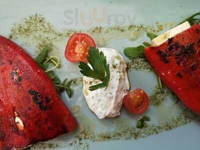 Balkoni  Helleni Cuisine