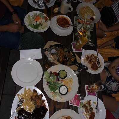 Dillinger Chicago Bar & Grill