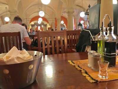 El Greco - Cafe - Bar - Restaurant