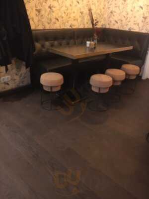 ApÉro - Crêperie, Tagesbar & Café