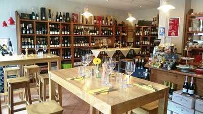 Vini E Più - Weinhandel Und Feinkost