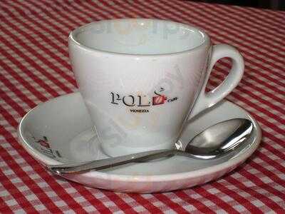 Vini E Più - Weinhandel Und Feinkost