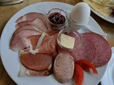 Lohner Und Grobitsch