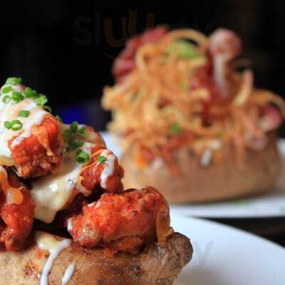 Connie's Chick'n'wingz