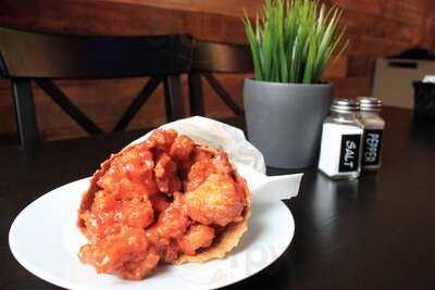 Connie's Chick'n'wingz