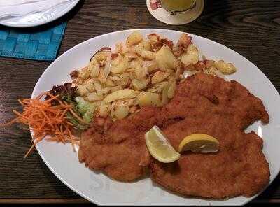 Bayerisches Schnitzel- &  Hendlhaus