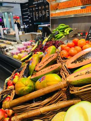 Frooteria Juice & Bagels