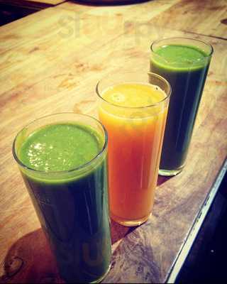 Frooteria Juice & Bagels