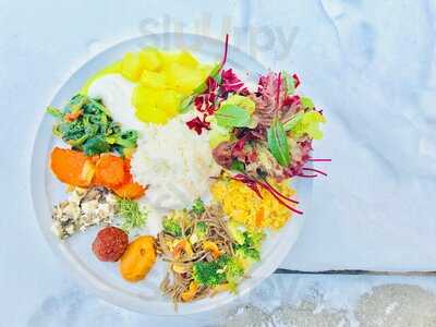 Iunu Kochwerkstatt Und Ladencafé