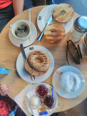 Coffee Fellows - Kaffee, Bagels, Frühstück