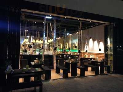 Hans Im GlÜck Burgergrill & Bar