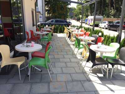 Piccolo-mondo Eiscafe