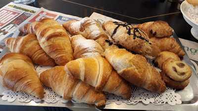 Vee's Cafe & Tagesbar