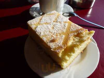 Karnoll's Back Und Kaffee Standl