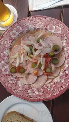 Wirtshaus Zum Holzlwirt Biergarten