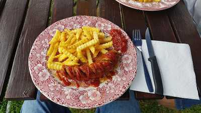 Wirtshaus Zum Holzlwirt Biergarten