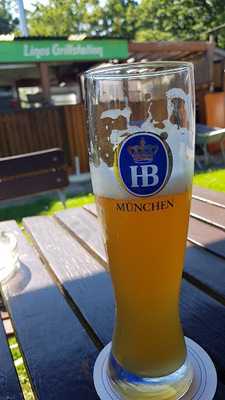 Wirtshaus Zum Holzlwirt Biergarten