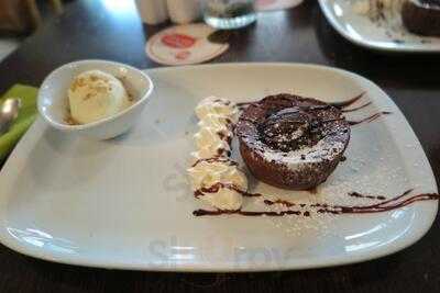 Grand Cafe Bar & Grill