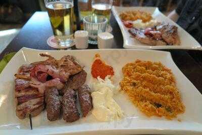 Grand Cafe Bar & Grill