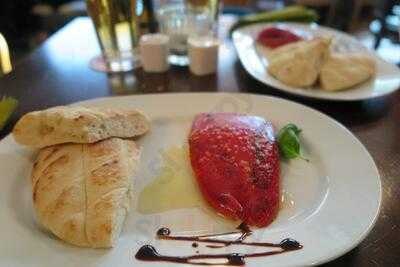 Grand Cafe Bar & Grill