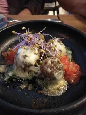 Shadow Bean Café & Bar