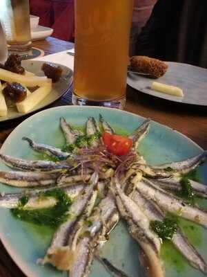 Shadow Bean Café & Bar